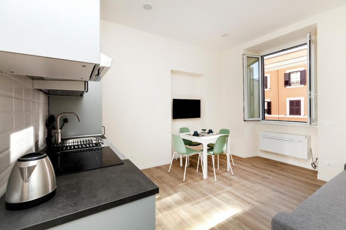 Trendy At Vatican Apartment Rom